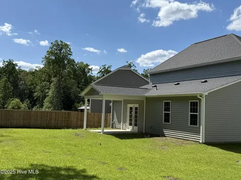 112 Ironbark Drive Raeford NC 28376