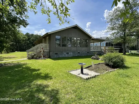 258 Hideaway Road Belhaven NC 27810