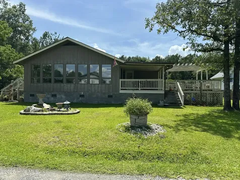 258 Hideaway Road Belhaven NC 27810