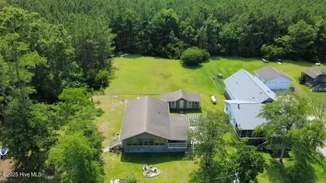 258 Hideaway Road Belhaven NC 27810