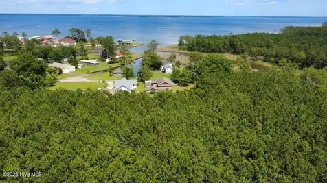 258 Hideaway Road Belhaven NC 27810