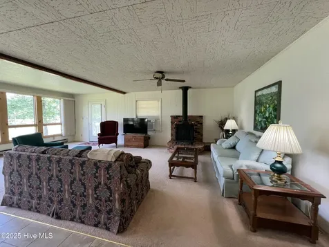 258 Hideaway Road Belhaven NC 27810