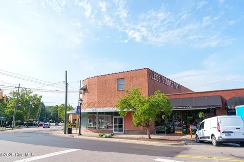 124 W Main Street Aberdeen NC 28315