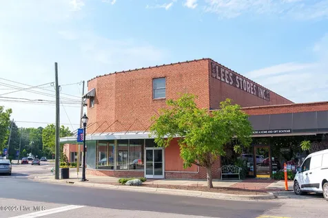 124 W Main Street Aberdeen NC 28315