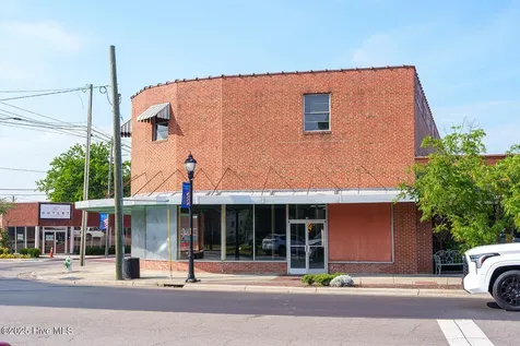124 W Main Street Aberdeen NC 28315