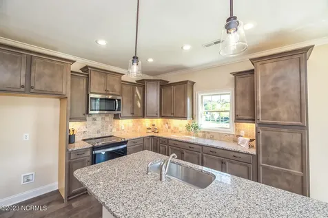 4936 Pine Island Drive SE Southport NC 28461