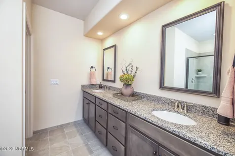 4936 Pine Island Drive SE Southport NC 28461
