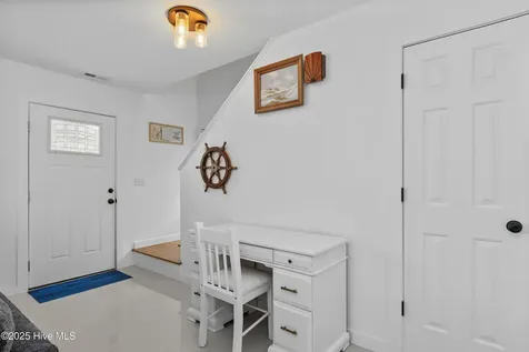 199 Highway 101 Beaufort NC 28516