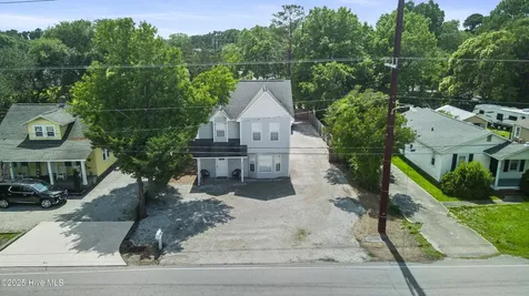 199 Highway 101 Beaufort NC 28516