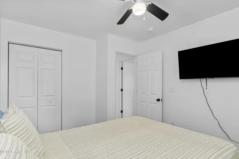 199 Highway 101 Beaufort NC 28516