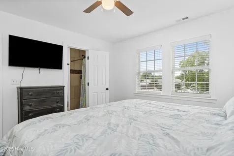 199 Highway 101 Beaufort NC 28516
