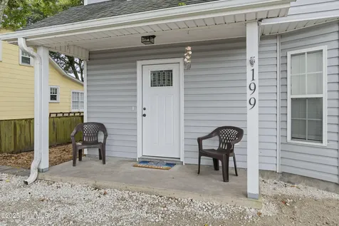 199 Highway 101 Beaufort NC 28516