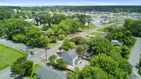 199 Highway 101 Beaufort NC 28516