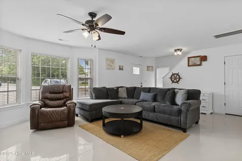 199 Highway 101 Beaufort NC 28516