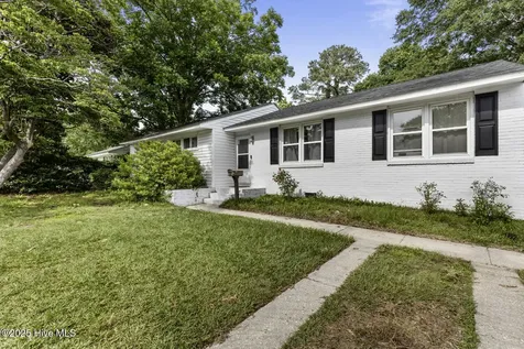 608 Henderson Drive Jacksonville NC 28540