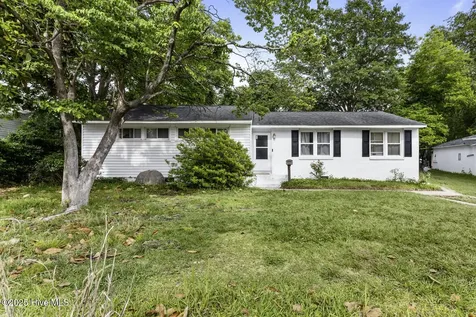 608 Henderson Drive Jacksonville NC 28540