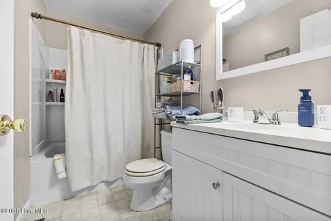 608 Henderson Drive Jacksonville NC 28540
