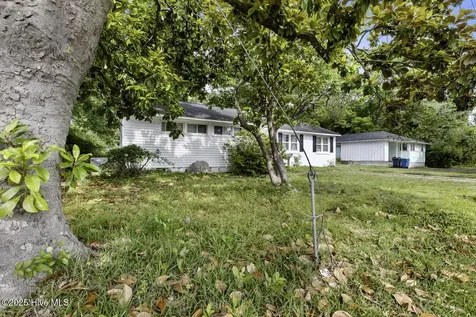 608 Henderson Drive Jacksonville NC 28540