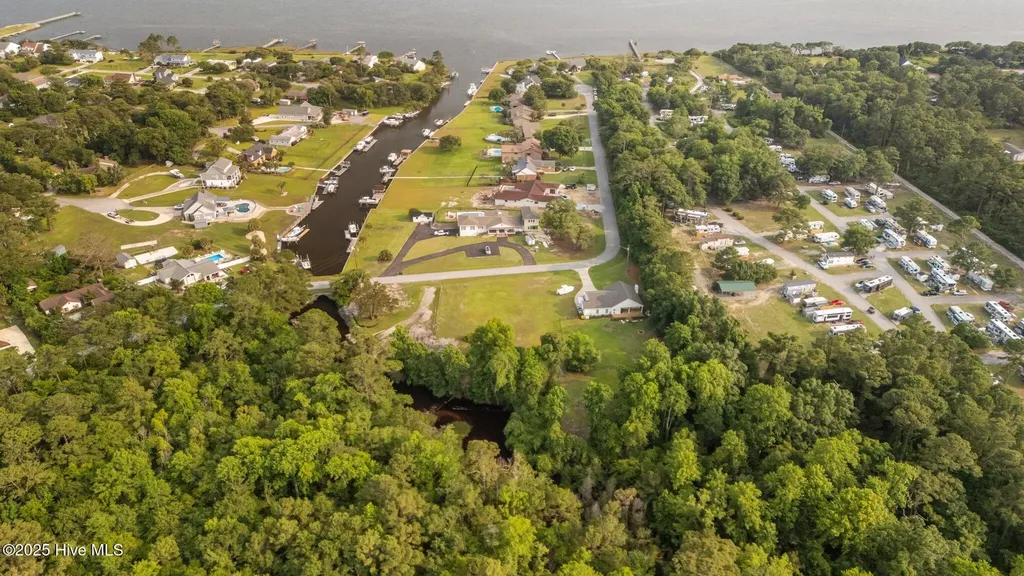 304 Brook Lane Newport NC 28570
