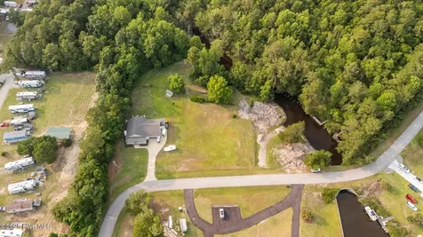 304 Brook Lane Newport NC 28570