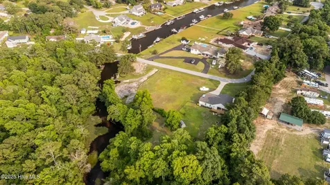 304 Brook Lane Newport NC 28570