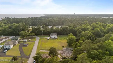304 Brook Lane Newport NC 28570