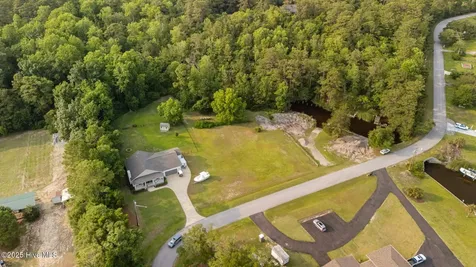 304 Brook Lane Newport NC 28570