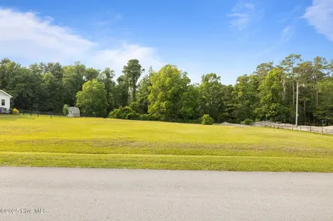 304 Brook Lane Newport NC 28570