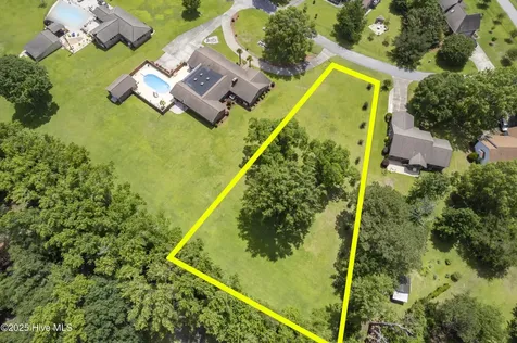 109 Pittman Circle Oriental NC 28571