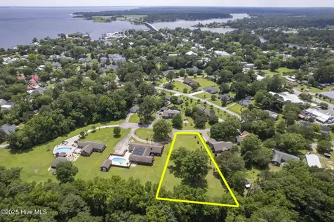 109 Pittman Circle Oriental NC 28571