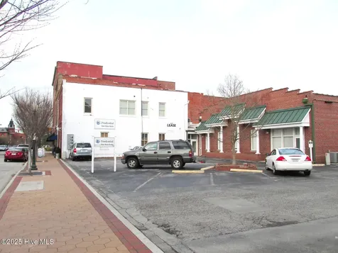 242 Craven Street New Bern NC 28560