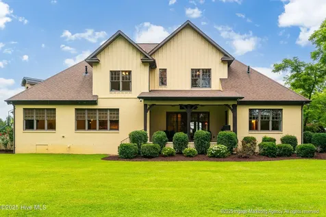 2900 Groveland Drive Greenville NC 27858