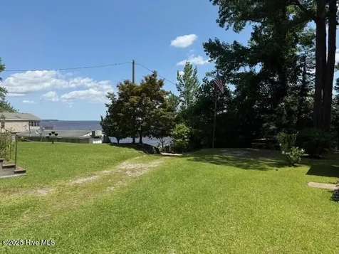 242 Sheep Landing Road Merry Hill NC 27957