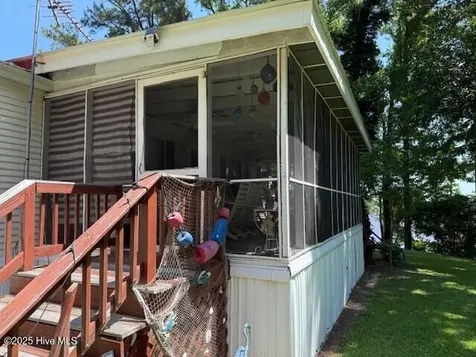 242 Sheep Landing Road Merry Hill NC 27957