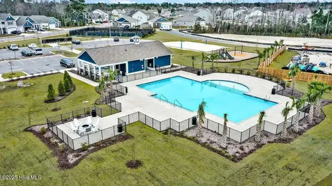 115 N Grassland Road Surf City NC 28445