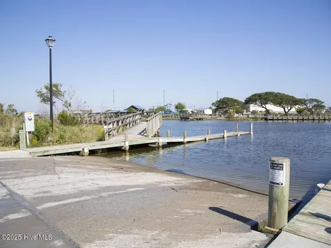 115 N Grassland Road Surf City NC 28445