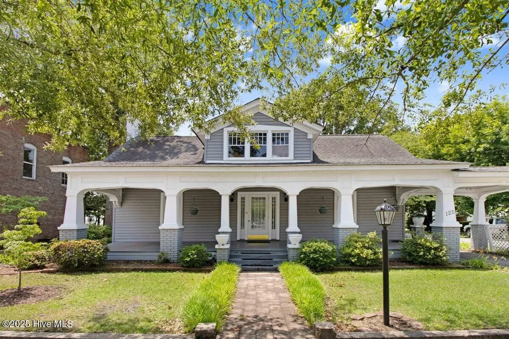 125 W Pine Street Pine Level NC 27568