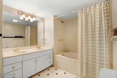 125 W Pine Street Pine Level NC 27568