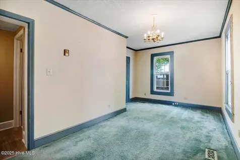 125 W Pine Street Pine Level NC 27568