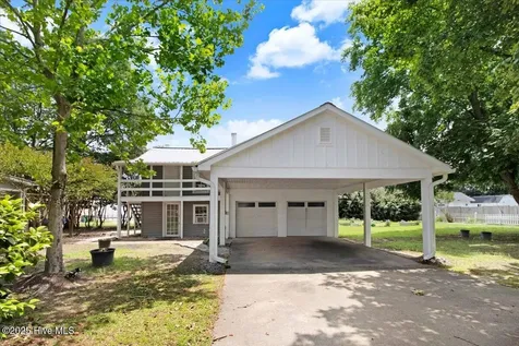125 W Pine Street Pine Level NC 27568