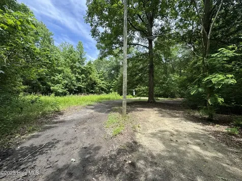 2526 Moulton Drive La Grange NC 28551