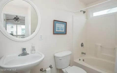 2013 Emerald Drive Emerald Isle NC 28594