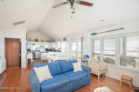 2013 Emerald Drive Emerald Isle NC 28594