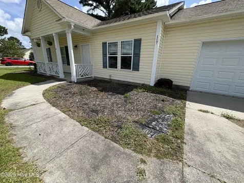 117 Boysenberry Fields Road Maple Hill NC 28454