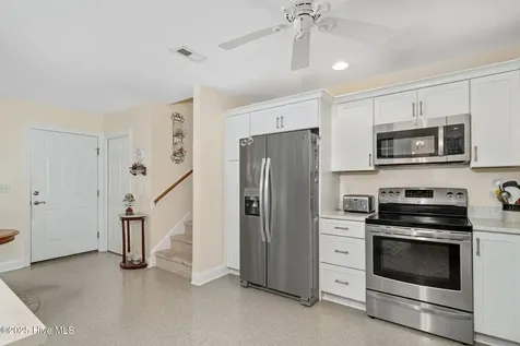 160 Candlestick Drive Wallace NC 28466