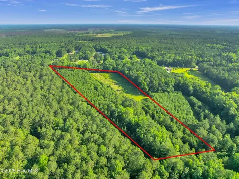 15323 Nc Highway 210 Rocky Point NC 28457