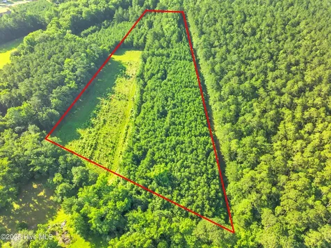 15323 Nc Highway 210 Rocky Point NC 28457