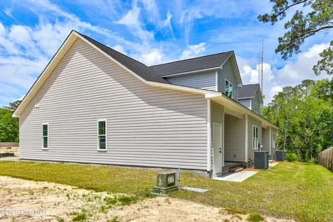 552 Timbercrest Circle Bolivia NC 28422