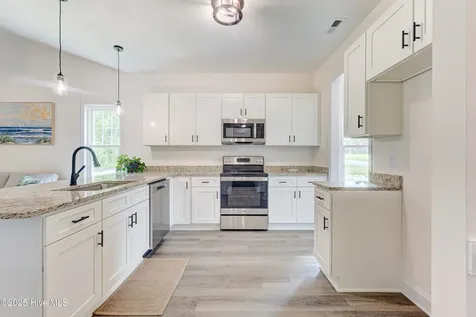 552 Timbercrest Circle Bolivia NC 28422