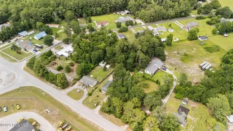 690 Chatham Street Newport NC 28570